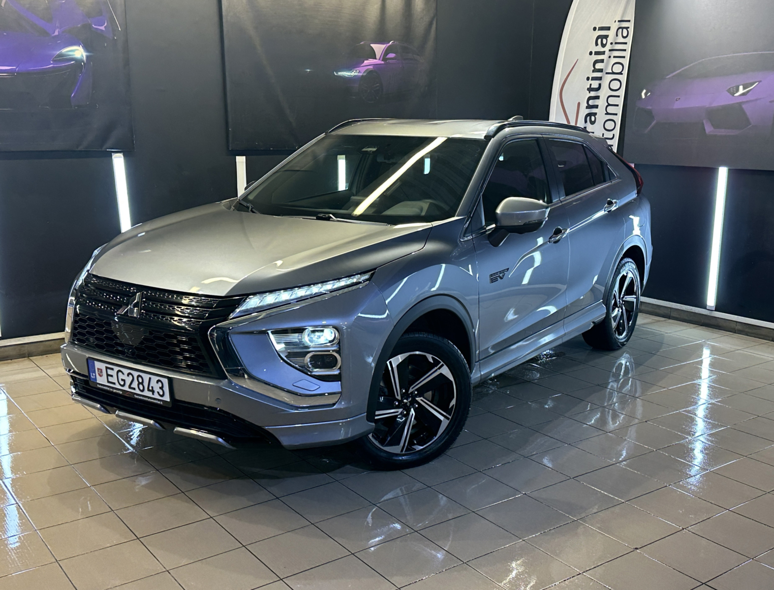 Mitsubishi Eclipse Cross 2,4 PHEV 4WD 2023 m. Įkraunamas hibridas 1