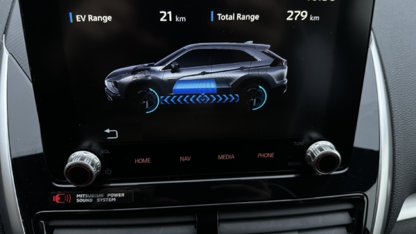 Mitsubishi Eclipse Cross 2,4 PHEV 4WD 2024 m. Įkraunamas hibridas 14