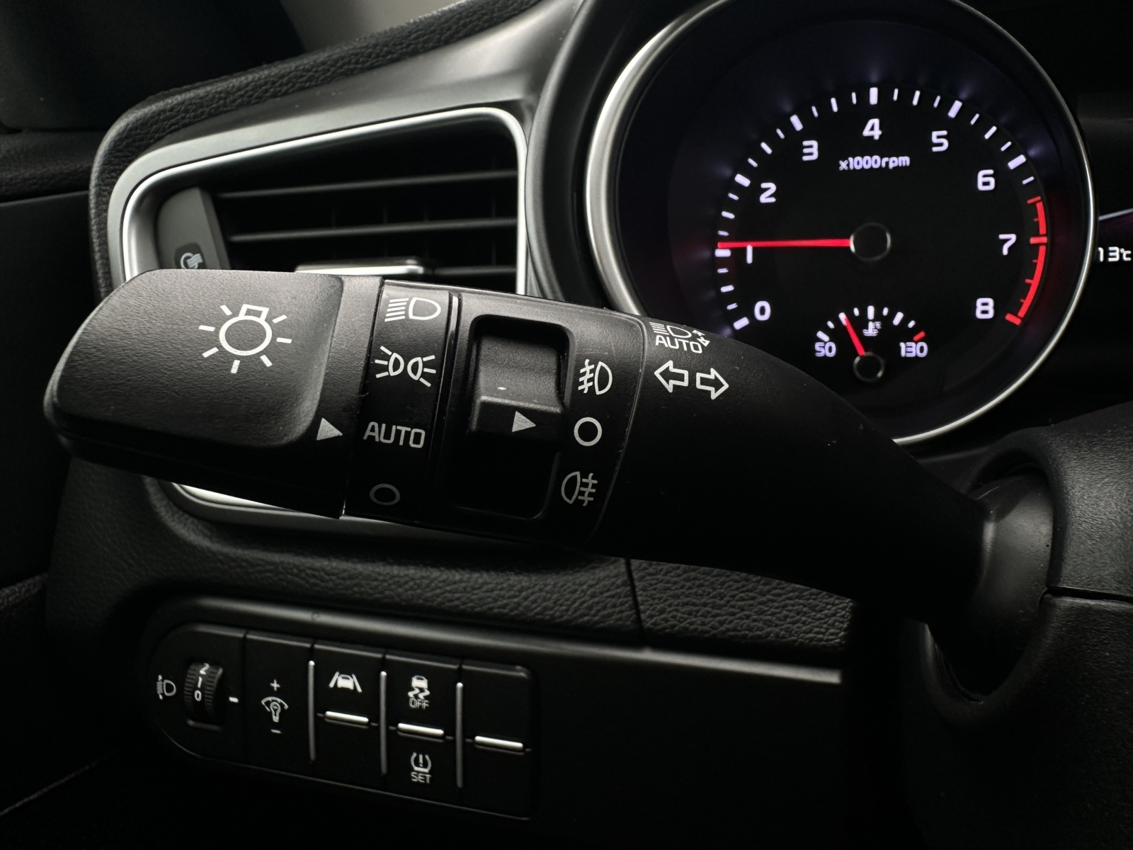 Kia Cee’d 1.0 LX Plus 2023 m. Atnaujintas modelis 15