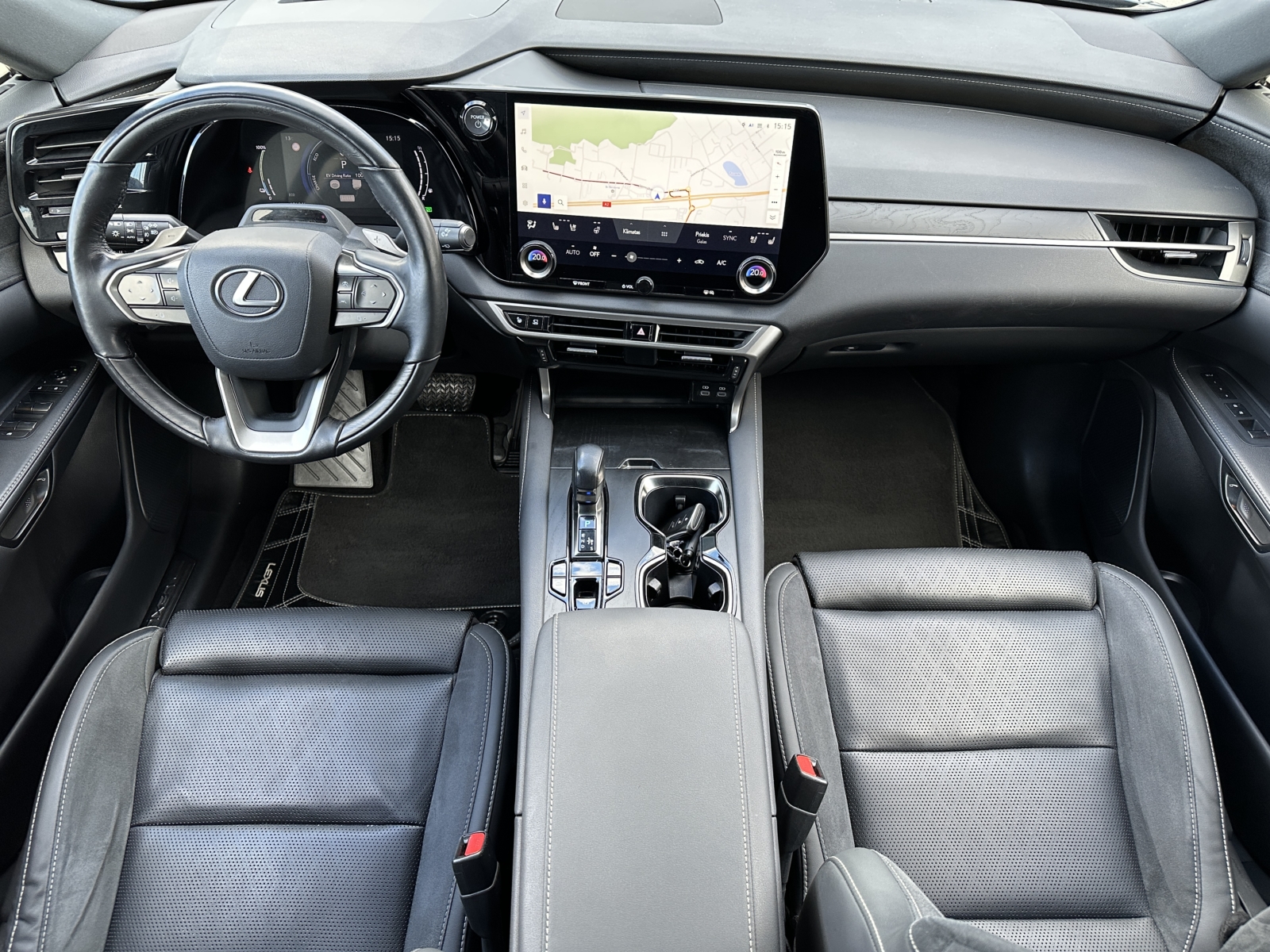 Lexus RX 450h+ 2.5 Hybrid Executive 2024 m. Plug-In 3