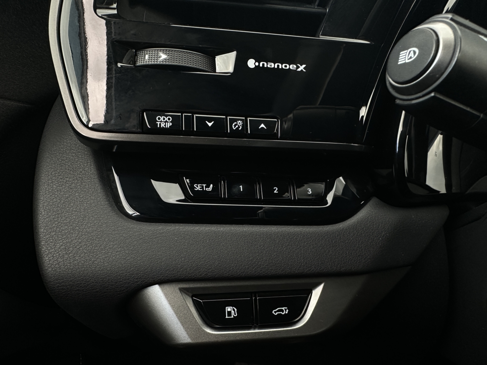 Lexus RX 450h+ 2.5 Hybrid Executive 2024 m. Plug-In 25
