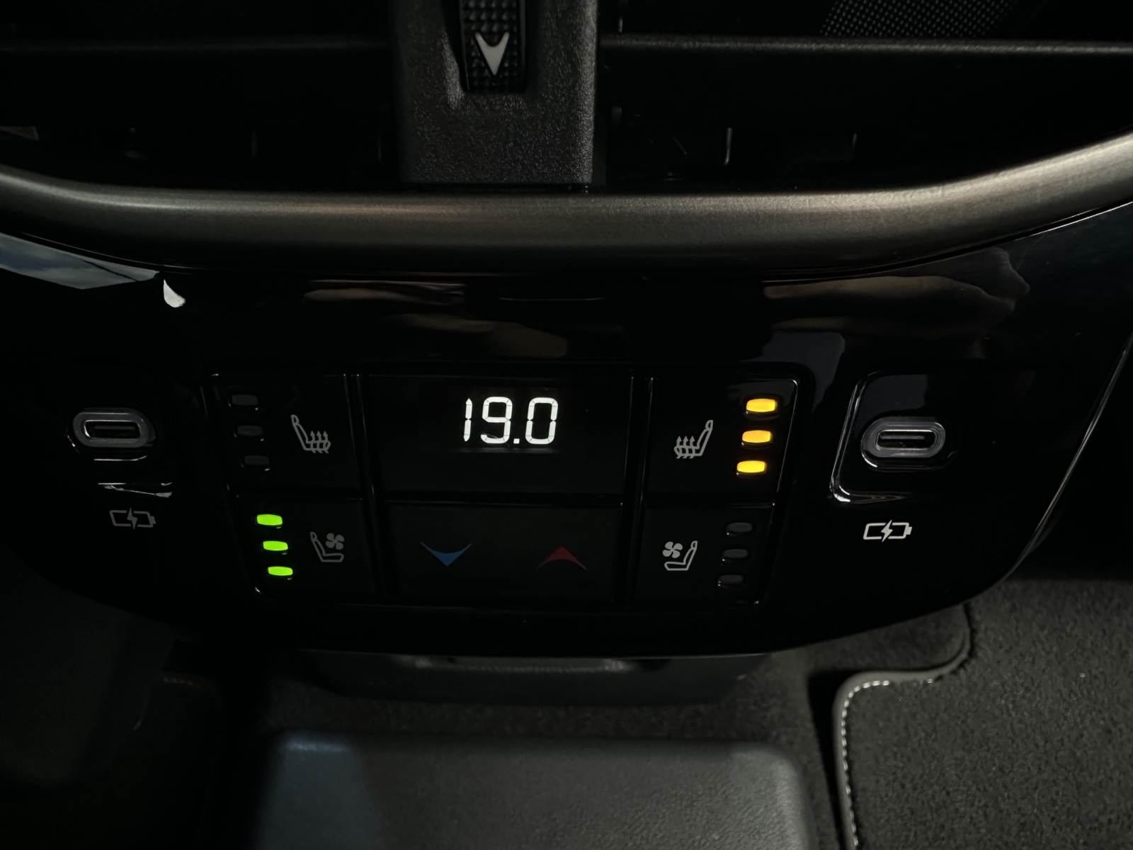 Lexus RX 450h+ 2.5 Hybrid Executive 2024 m. Plug-In 28