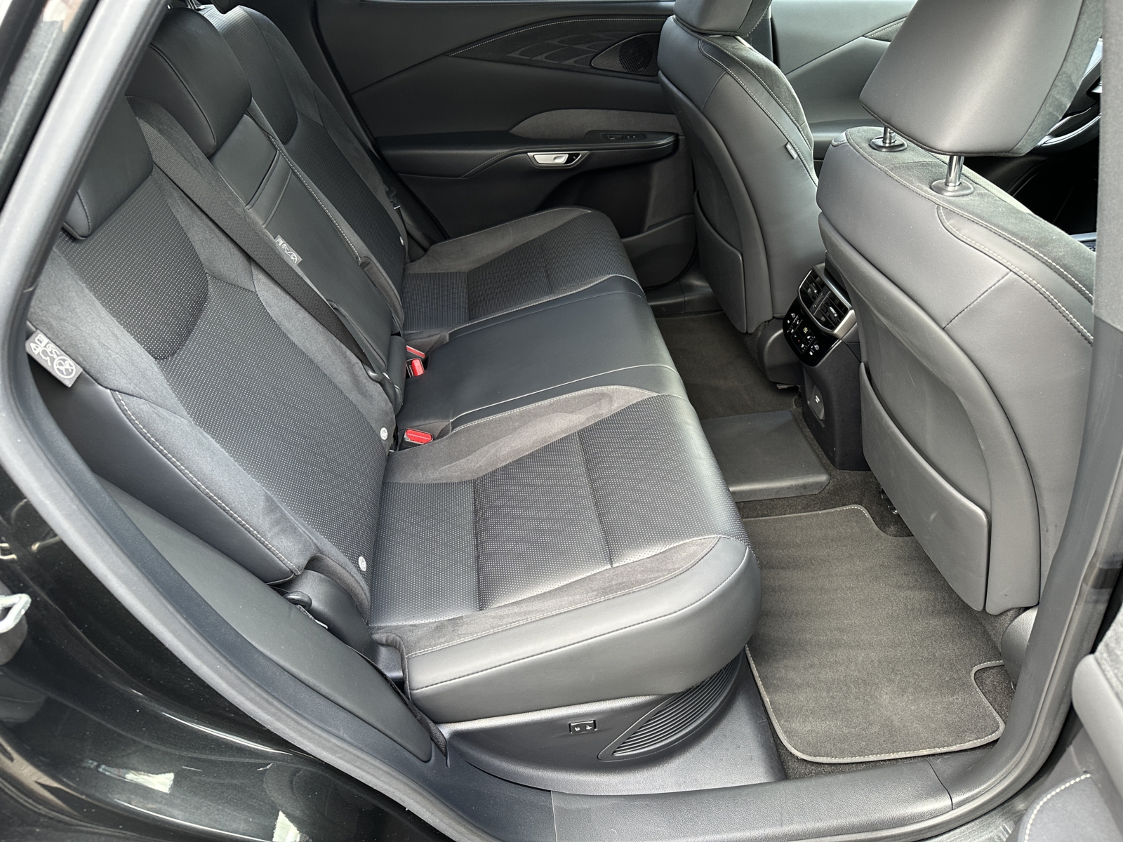 Lexus RX 450h+ 2.5 Hybrid Executive 2024 m. Plug-In 5