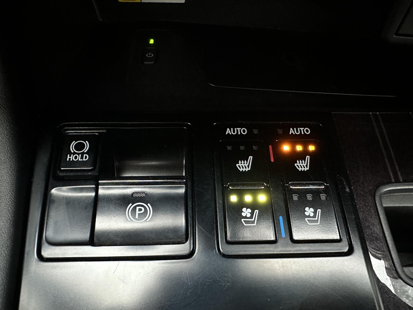 Lexus RX 450hL 3.5 Hybrid AWD Executive 2020 m. 24