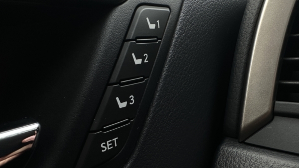Lexus RX 450hL 3.5 Hybrid AWD Executive 2020 m. 27