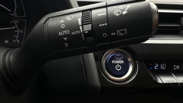Lexus UX 250h 2.0 Executive 2020 m. 13