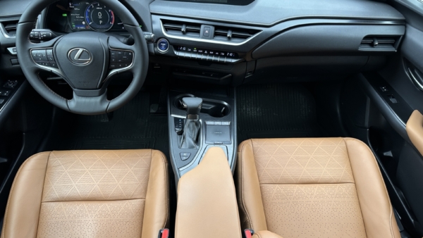Lexus UX 250h 2.0 Executive 2020 m. 3