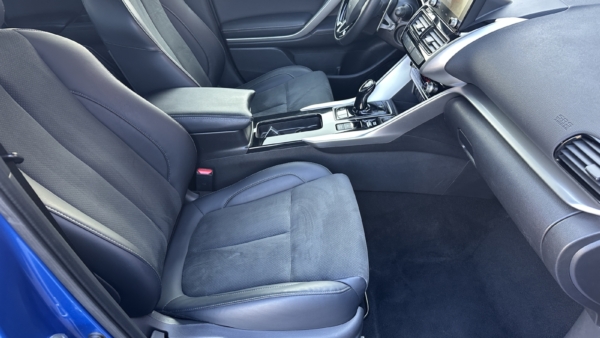Mitsubishi Eclipse Cross 2,4 PHEV 4WD 2023 m. Įkraunamas hibridas 4