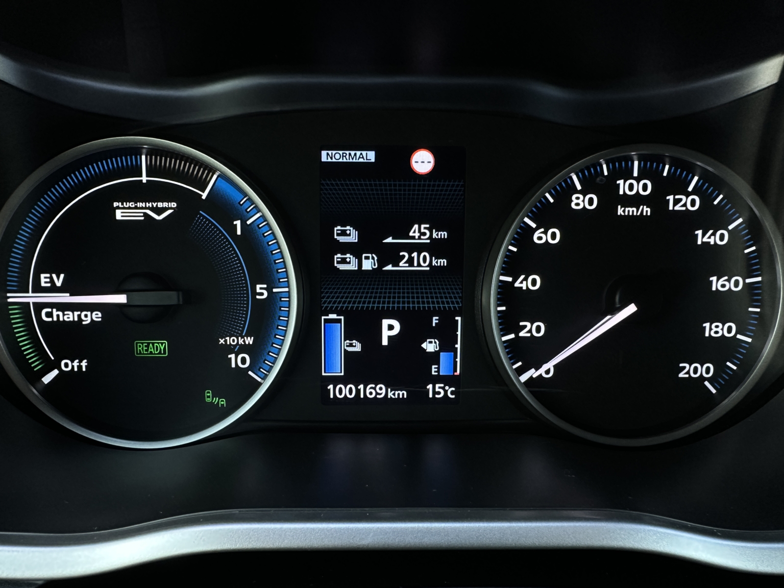 Mitsubishi Eclipse Cross 2,4 PHEV 4WD 2023 m. Įkraunamas hibridas 7
