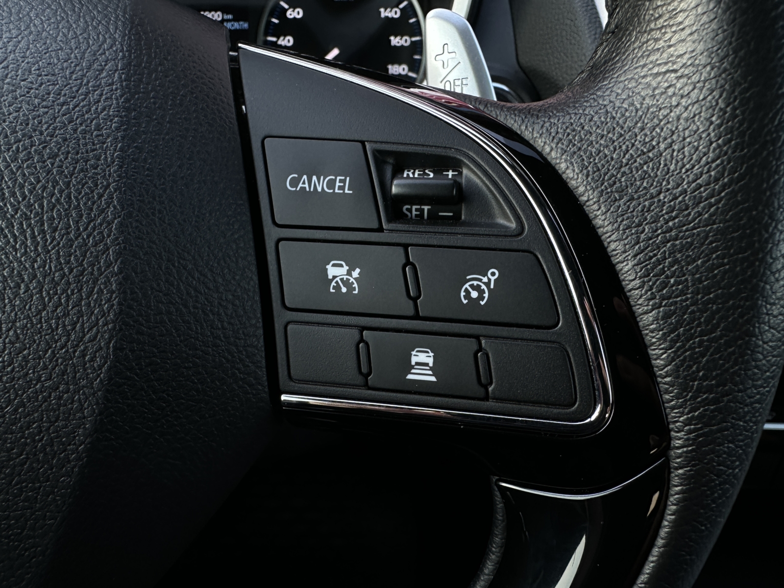 Mitsubishi Eclipse Cross 2,4 PHEV 4WD 2023 m. Įkraunamas hibridas 9