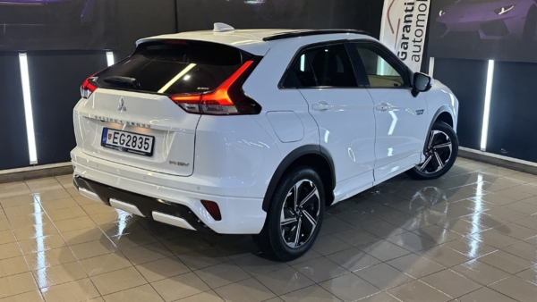 Mitsubishi Eclipse Cross 2,4 PHEV 4WD 2024 m. Įkraunamas hibridas 2