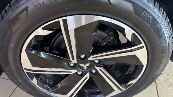 Mitsubishi Eclipse Cross 2,4 PHEV 4WD 2024 m. Įkraunamas hibridas 29