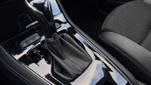 Opel Grandland X 1.2 Turbo Design Line 2019 m. 23