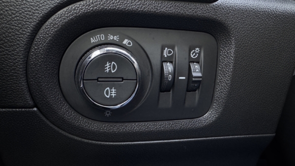 Opel Grandland X 1.2 Turbo Design Line 2019 m. 25
