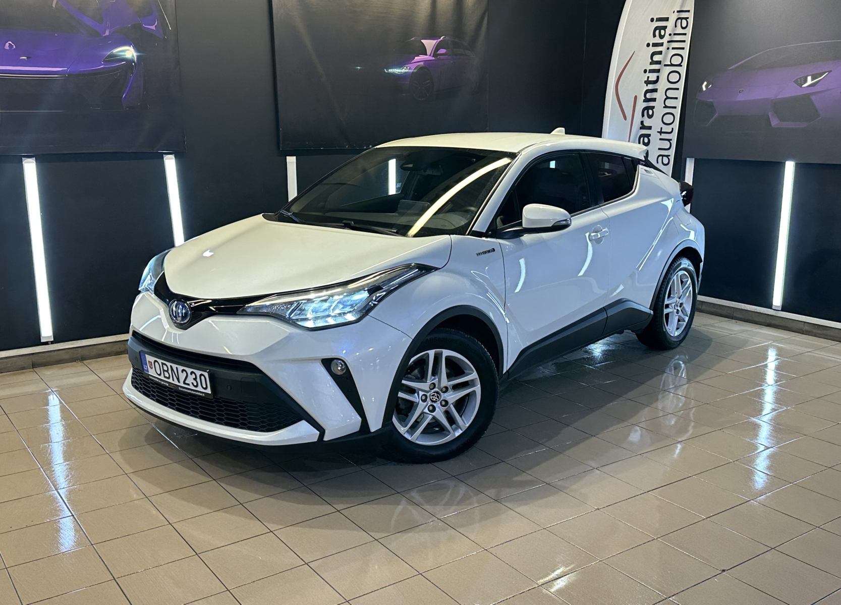 Toyota C-HR 1.8 Hybrid Dynamic 2020 m. 1
