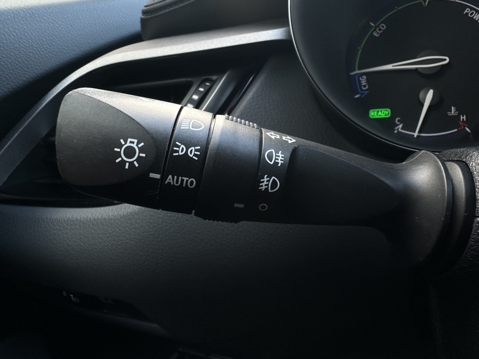 Toyota C-HR 1.8 Hybrid Dynamic 2020 m. 12