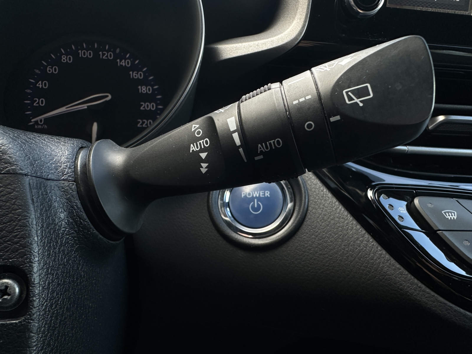 Toyota C-HR 1.8 Hybrid Dynamic 2020 m. 13