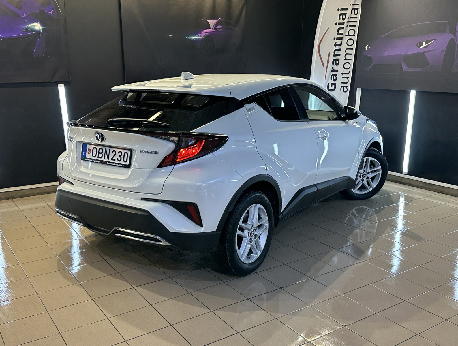Toyota C-HR 1.8 Hybrid Dynamic 2020 m. 2