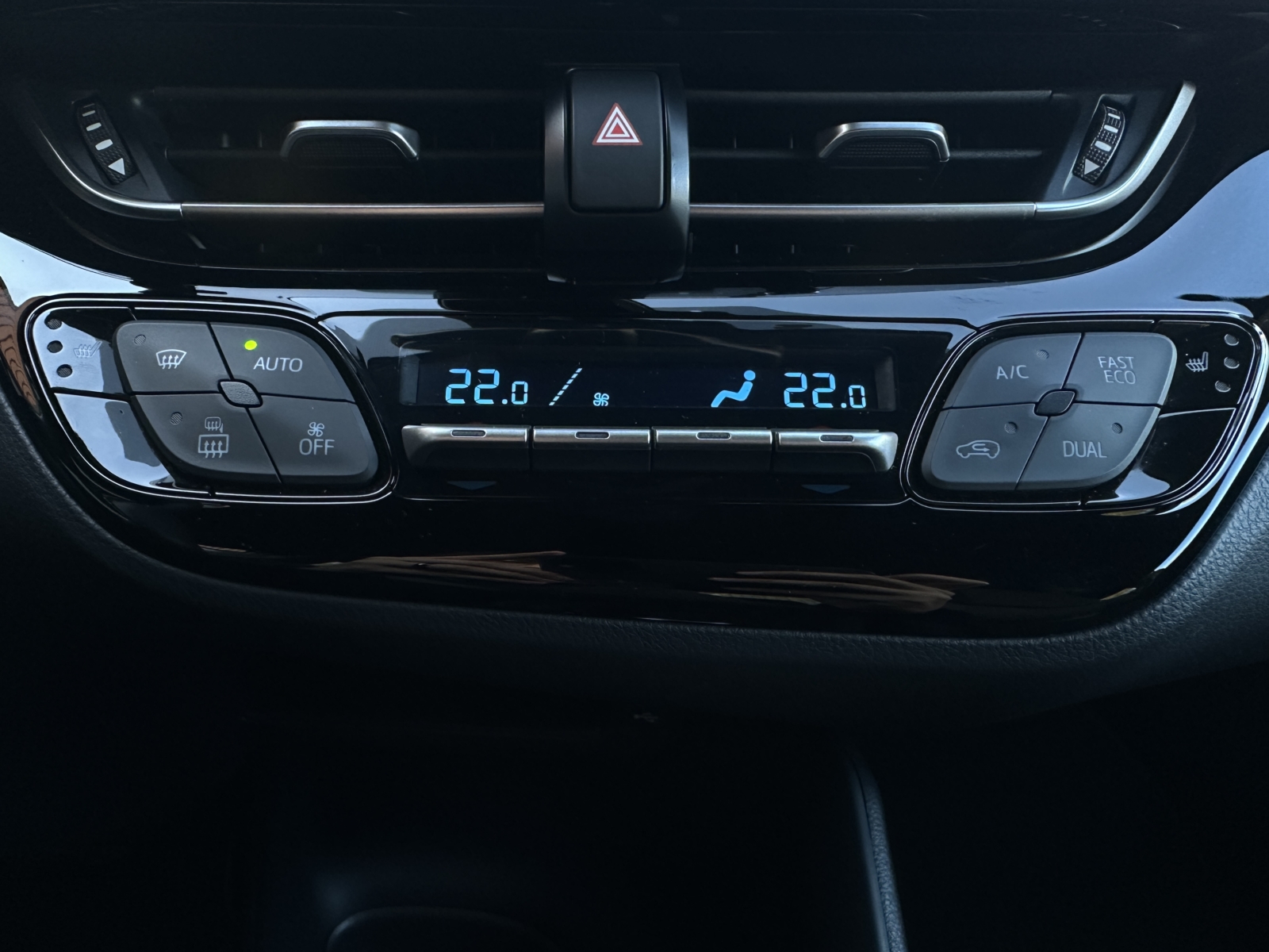 Toyota C-HR 1.8 Hybrid Dynamic 2020 m. 20
