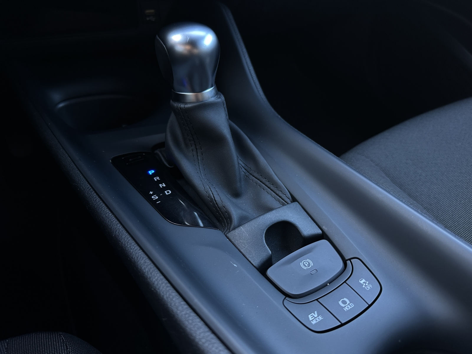Toyota C-HR 1.8 Hybrid Dynamic 2020 m. 22