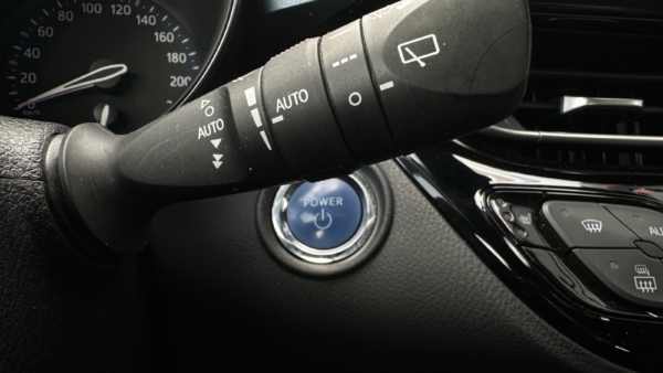 Toyota C-HR 1.8 Hybrid Dynamic 2021 m. 13