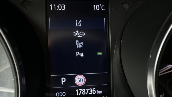 Toyota C-HR 1.8 Hybrid Dynamic 2021 m. 8