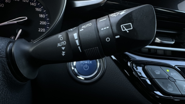Toyota C-HR 2.0 Hybrid Lounge 2023 m. 13