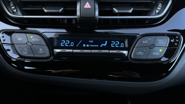 Toyota C-HR 2.0 Hybrid Lounge 2023 m. 20