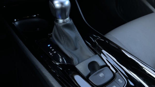 Toyota C-HR 2.0 Hybrid Lounge 2023 m. 22