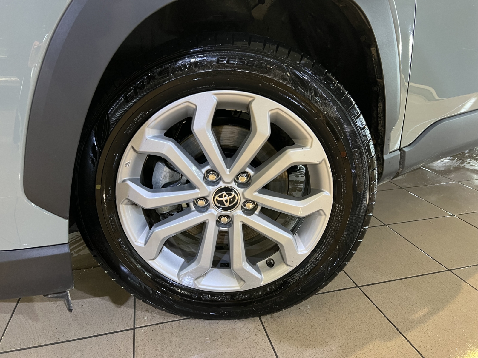 Toyota Corolla Cross 1.8 Active 2024 m. 25