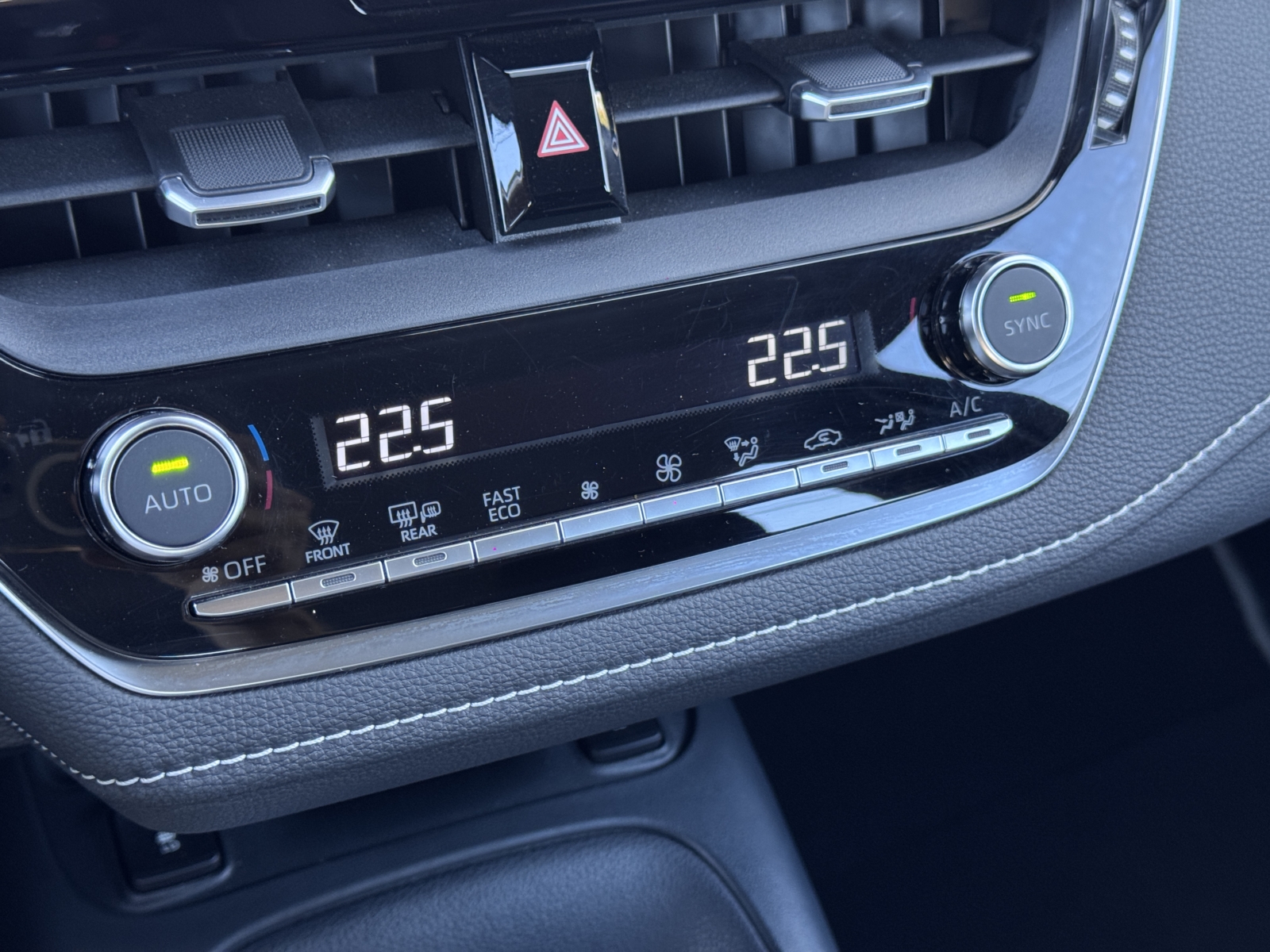Toyota Corolla sedan 1.8 Hybrid Active 2025 m. 22