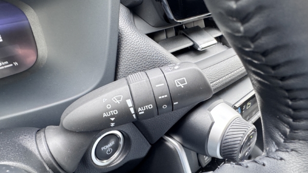 Toyota RAV4 2,5 Hybrid Luxury Limited AWD 2025 m. 20
