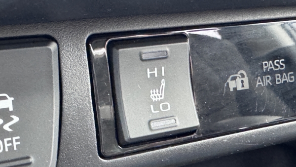 Toyota RAV4 2,5 Hybrid Luxury Limited AWD 2025 m. 26