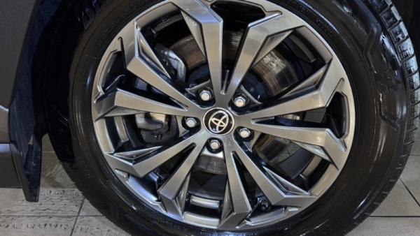 Toyota RAV4 2,5 Hybrid Luxury Limited AWD 2025 m. 4