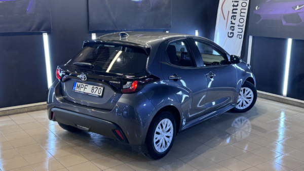 Toyota Yaris 1.5 Hybrid Active 2023 m. 2