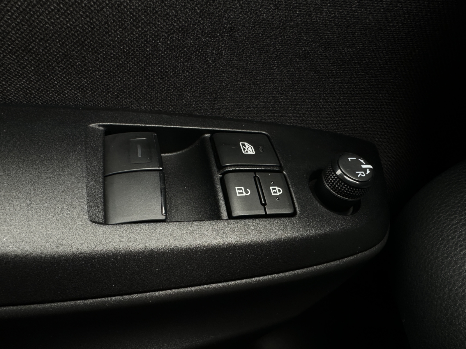 Toyota Yaris 1.5 Hybrid Active 2023 m. 23