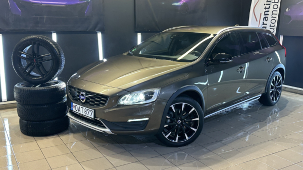 Volvo V60 2.0 D4 Cross Country 2016 m. 1